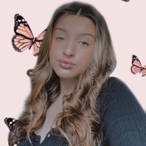 Meet your Posher, Mia